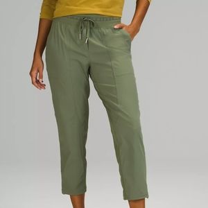 Lululemon dance studio mid rise